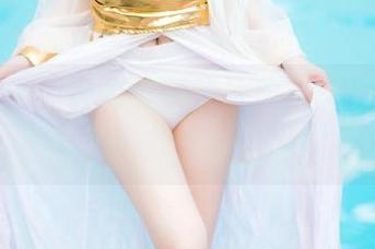 真想把焖焖碳的美腿照片放在桌上，每天都来欣赏一遍！