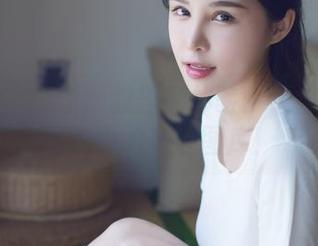 爱蜜社 – 游潇潇的居家体验:让我们一同探索她的高清图库!