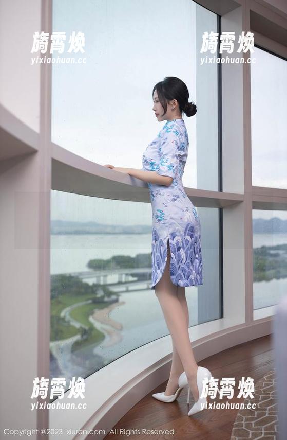 秀人网 - 高清写真，戴允祺zoe的JK，仿佛阳光都在她身上打转，真是太生动了！