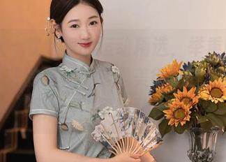 秀人网 – 软软酱的运动精选，举重的时候那种专注的眼神，真是美得让我想多看一眼，啊，被她融化了。