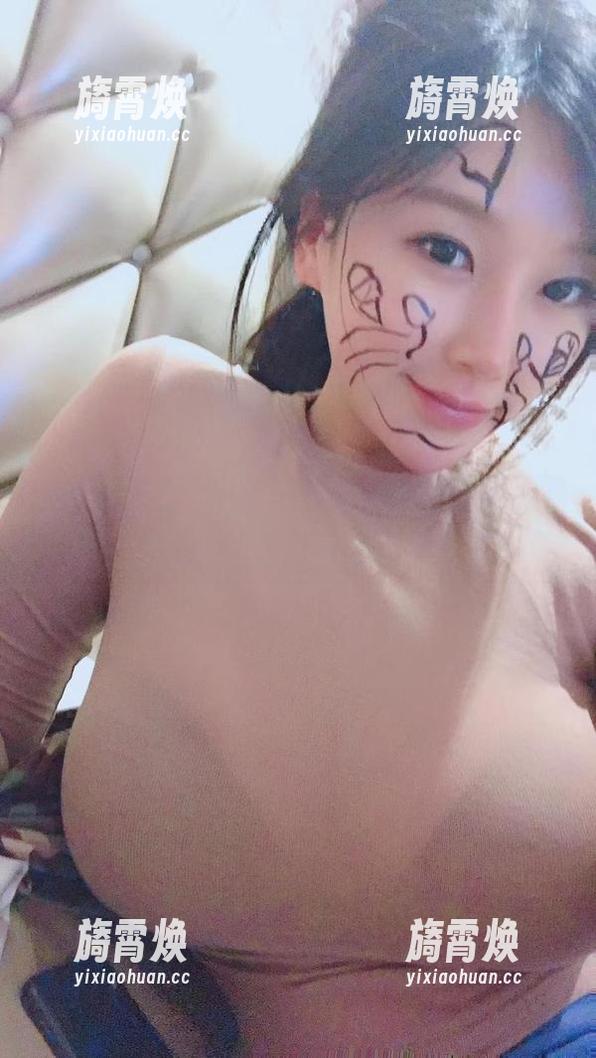微密圈 - 能不能不再让紫色哒豚豚的女仆作品在网盘里独自憋着？