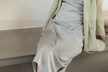 绮梦摄影 – 梦妍裸足美图，图包中那些微妙的瞬间，真是让人不自觉想要分享。