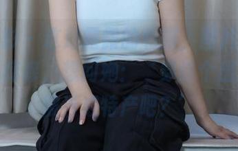 绮梦摄影 – 这是露露的和服，图片分享看得我心痒痒，想问她：‘穿这个出去不会被当成特产吧？’