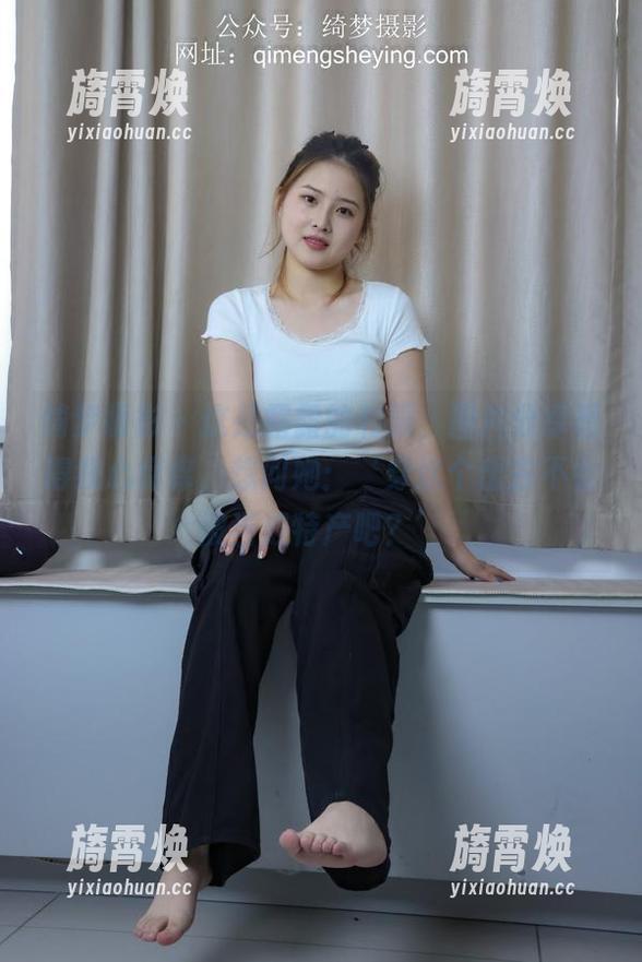 绮梦摄影-露露 绮梦摄影 - 这是露露的和服,图片分享看得我心痒痒,想问她:‘穿这个出去不会被当成特产吧?’
