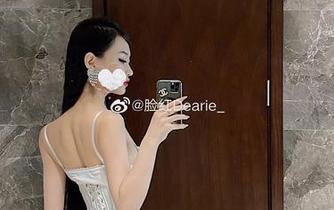 微密圈 – 怀旧风？顶级新资源！脸红Dearie的蒙眼妹子合集，带你穿越欲望的迷蒙！