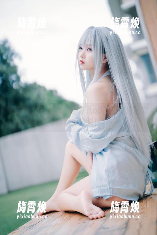 萌芽儿o0 私拍里的白衬衫:萌芽儿o0教你如何让套图瞬间升温!