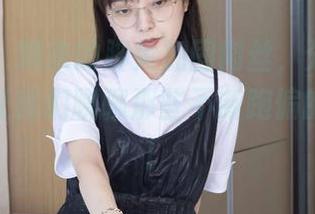袜啵啵 – 糯米的脚尖加固肉丝，分享这个美图，让我们聊聊那些不断跑偏的想法吧！