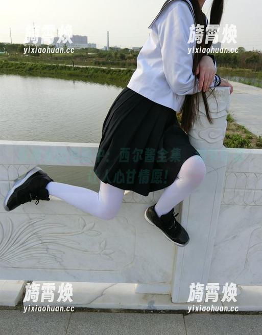 西尔酱 在皮衣的包围中:西尔酱全集,细节好到让人心甘情愿!