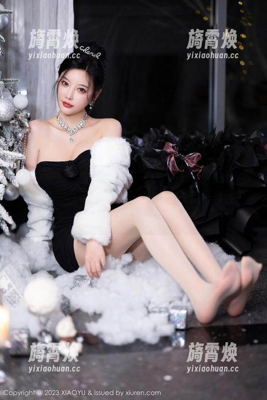 语画界-Cris_卓娅祺 语画界 - 极速更新!Cris_卓娅祺的长腿图库来了,你的眼球准备好接受冲击了吗?