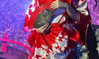 微密圈 – 在酒红礼服中迷游：轩子巨2兔最美合集