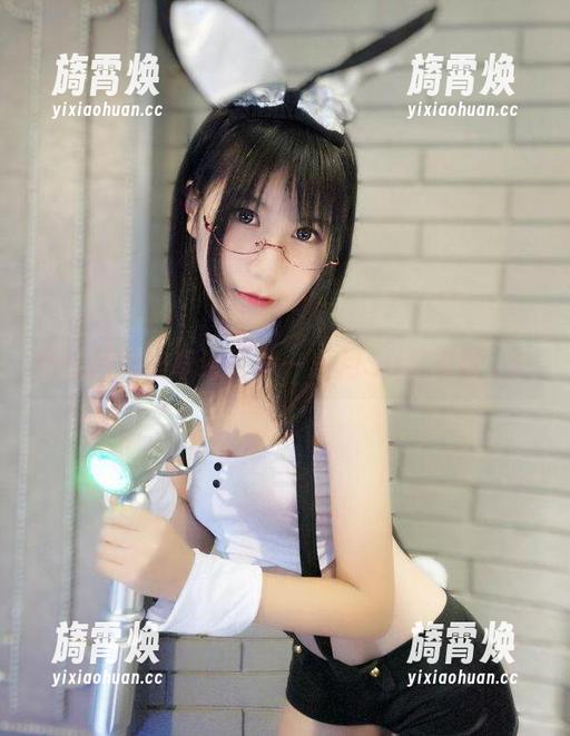 逐月Su 私拍短旗袍奇遇记——逐月Su又来撩了!
