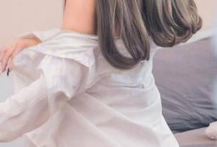不一样的奶牛Cos——里见年一化身奶香四溢的美丽！