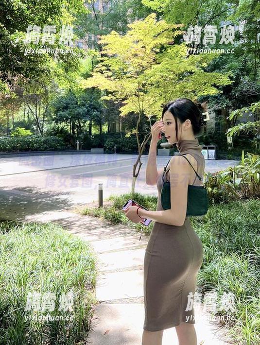 陈妮妮UNI 微密圈 - 深夜福利,陈妮妮UNI的无圣光修女套图,简直让人欲罢不能!