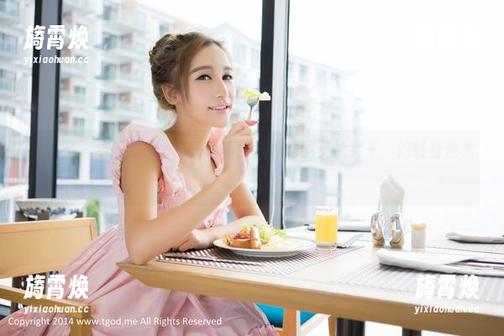 青豆客 - 绮里嘉Ula高清写真：从校花到英伦女王，这转身也太绝了吧！